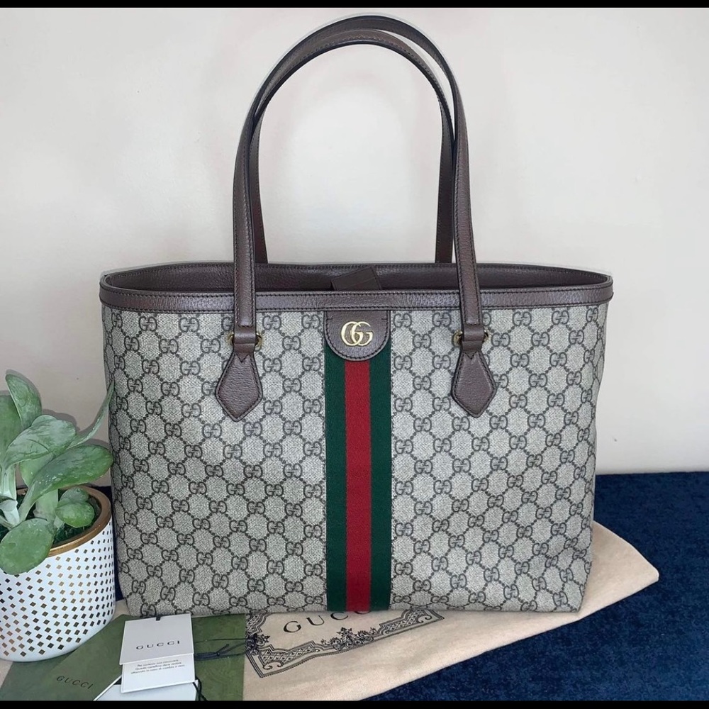 Like new Gucci Tote 👜